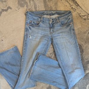 American Eagle Outfitters Women's Light Blue Jeans